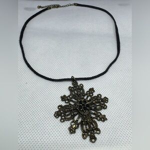 Elegant Gold Cross Pendant Necklace